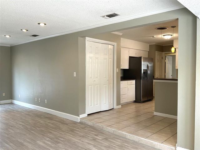 1104 Kinney Ave A, Austin, TX 78704