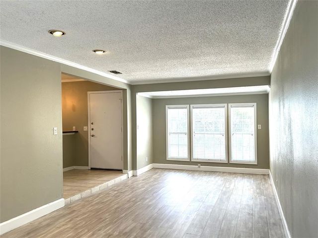 1104 Kinney Ave A, Austin, TX 78704