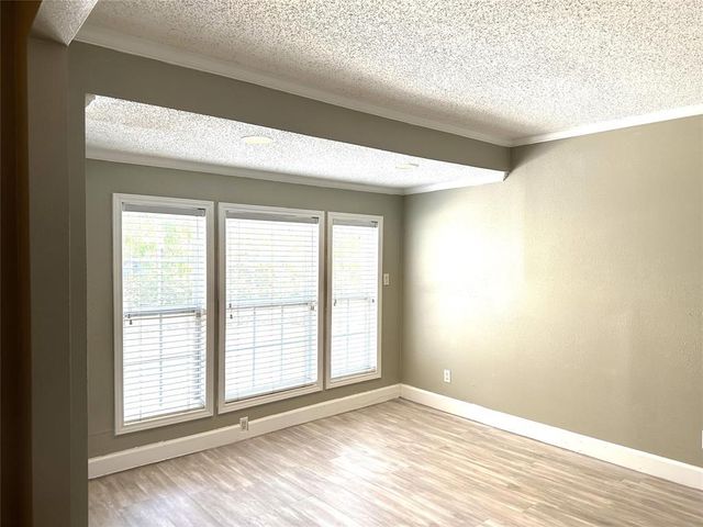 1104 Kinney Ave A, Austin, TX 78704