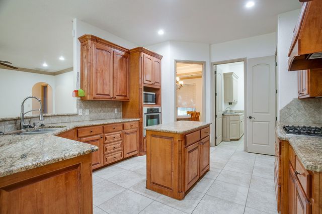 9704 Trinity Court, Granbury, TX 76049