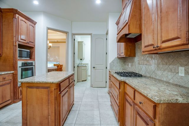 9704 Trinity Court, Granbury, TX 76049