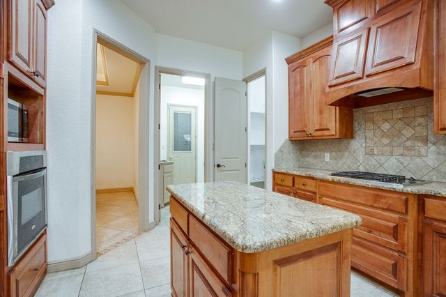9704 Trinity Court, Granbury, TX 76049