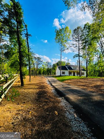 540 Country Club Road, Newnan, GA 30263