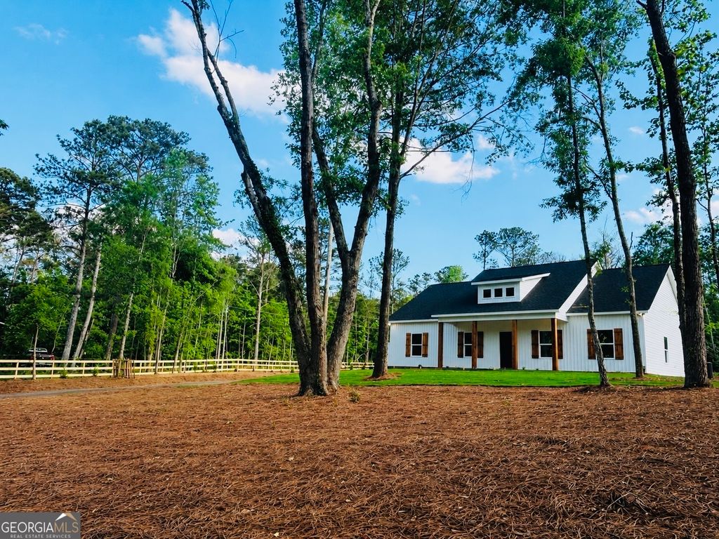 540 Country Club Road, Newnan, GA 30263