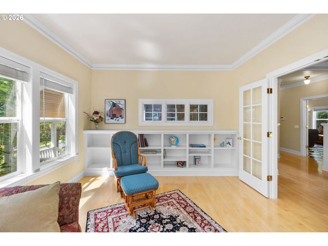 11812 Sw 17TH Ave, Portland, OR 97219