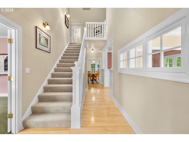 11812 Sw 17TH Ave, Portland, OR 97219