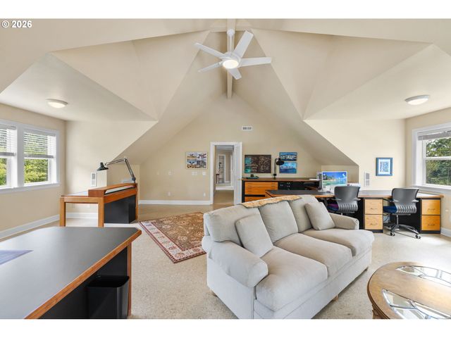 11812 Sw 17TH Ave, Portland, OR 97219