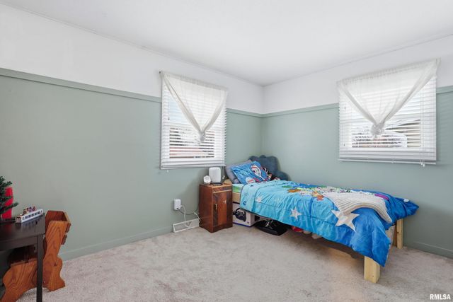 3309 WINSTON Drive, Bettendorf, IA 52722