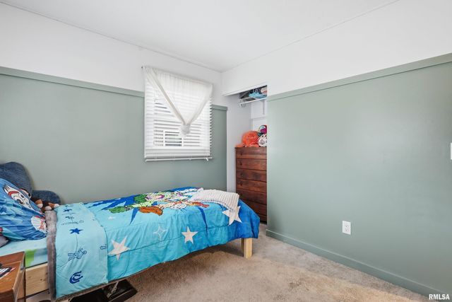 3309 WINSTON Drive, Bettendorf, IA 52722