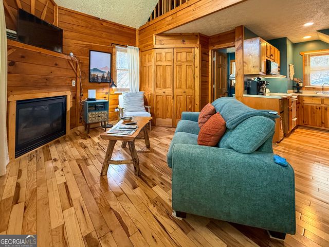 274 Norba Way, Helen, GA 30545