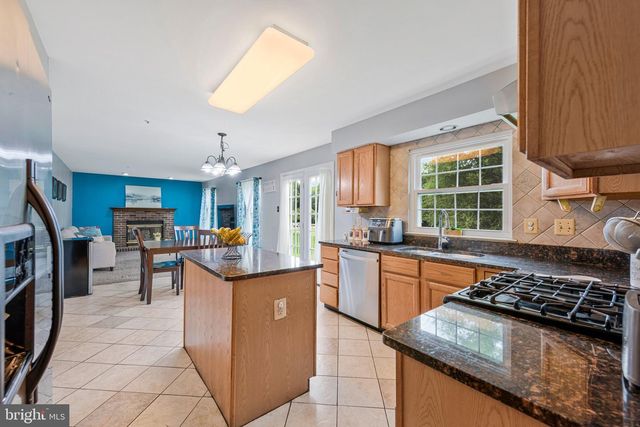 8507 BATES DR, Bowie, MD 20720