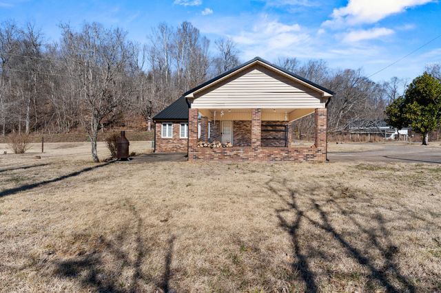 222 Gillum Hollow Rd, Indian Mound, TN 37079