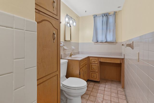 222 Gillum Hollow Rd, Indian Mound, TN 37079