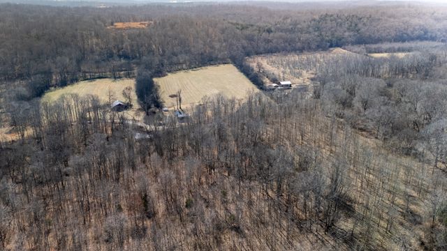 222 Gillum Hollow Rd, Indian Mound, TN 37079
