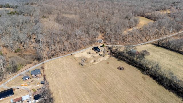 222 Gillum Hollow Rd, Indian Mound, TN 37079