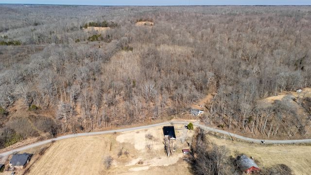 222 Gillum Hollow Rd, Indian Mound, TN 37079