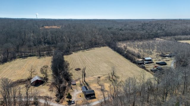222 Gillum Hollow Rd, Indian Mound, TN 37079