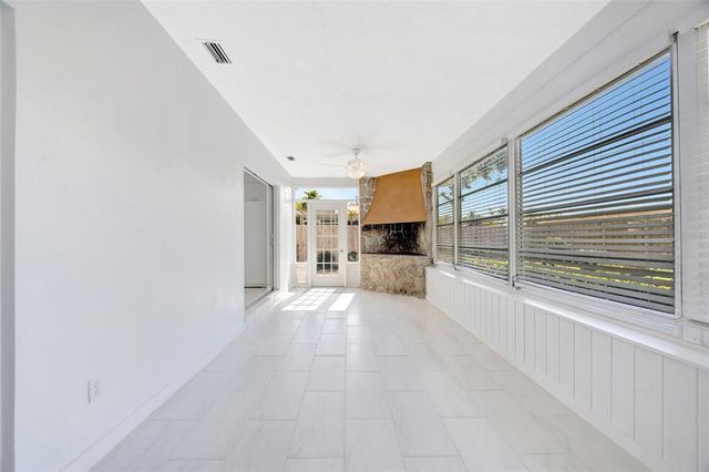 13850 SUNSET DRIVE, Largo, FL 33774