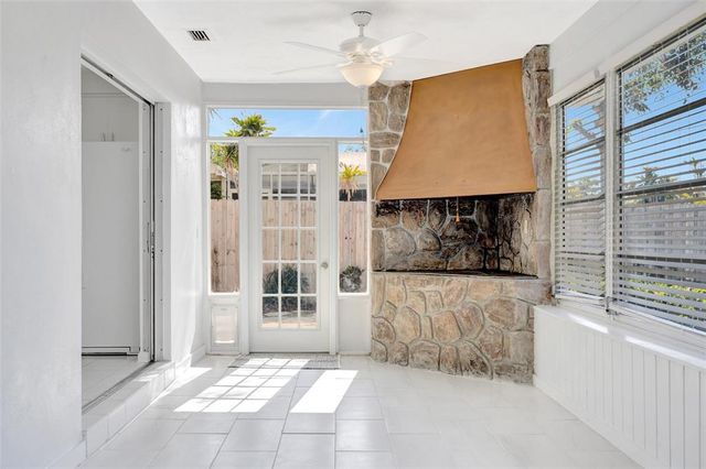 13850 SUNSET DRIVE, Largo, FL 33774