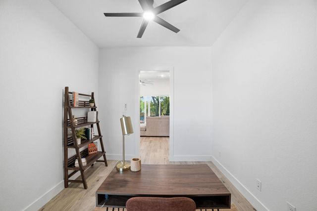 226 Sunday DR, Burnet, TX 78611