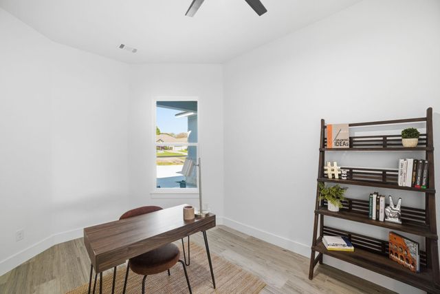 226 Sunday DR, Burnet, TX 78611