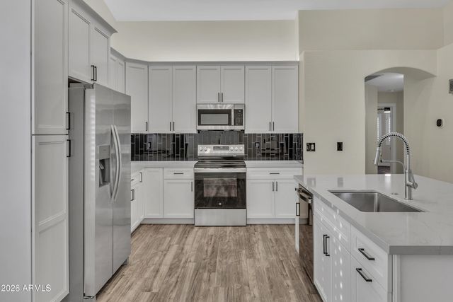 3283 E BONANZA Road, Gilbert, AZ 85297