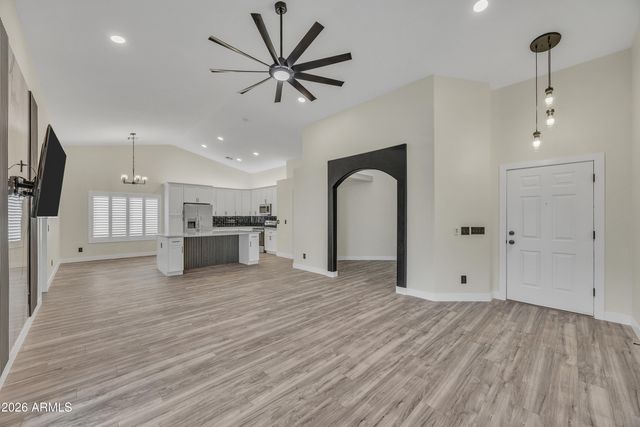 3283 E BONANZA Road, Gilbert, AZ 85297