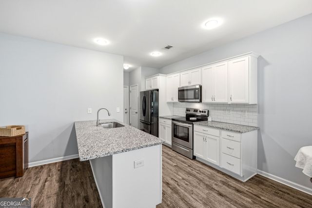 6353 Woodland Station Drive, Lula, GA 30554