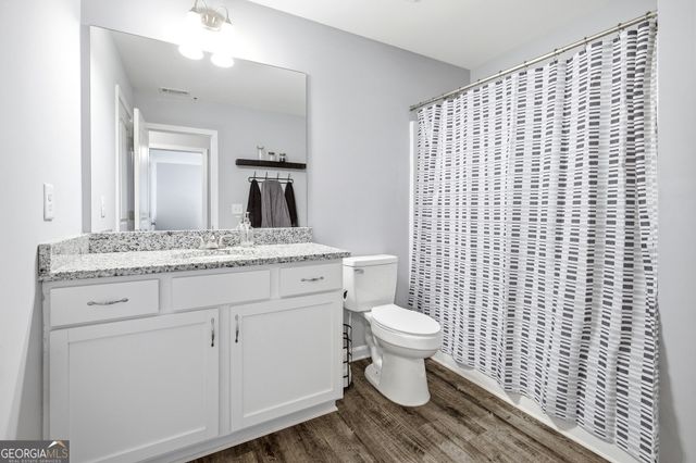 6353 Woodland Station Drive, Lula, GA 30554