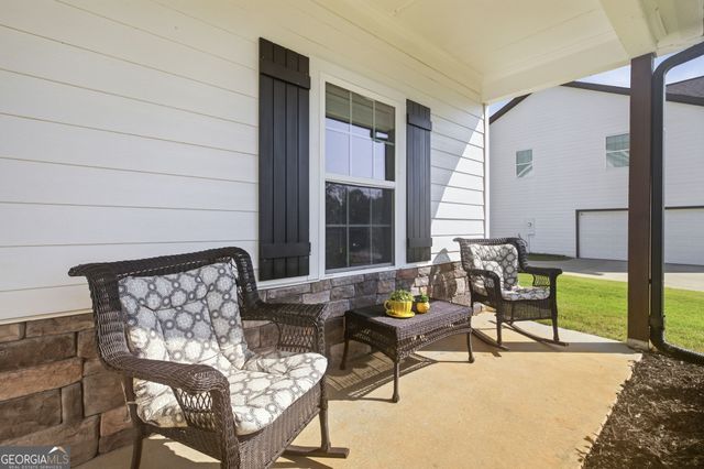 6353 Woodland Station Drive, Lula, GA 30554