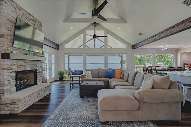 1716 Luau Court, Tool, TX 75143