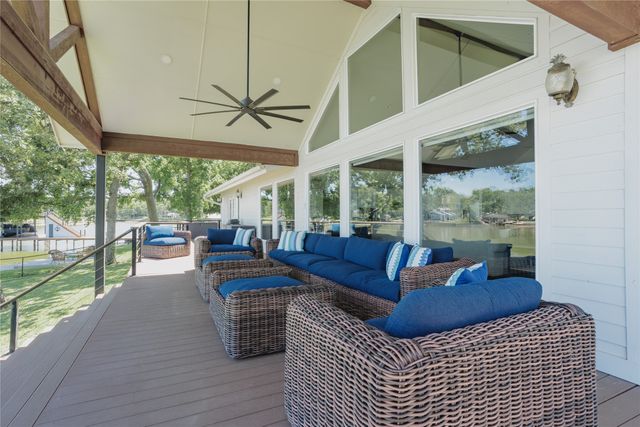 1716 Luau Court, Tool, TX 75143