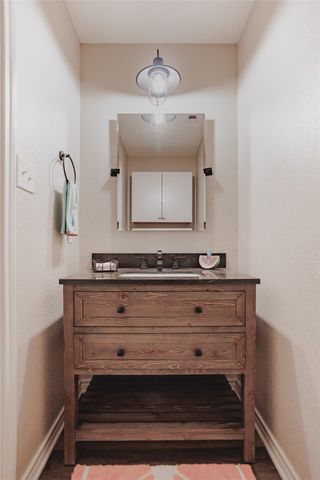 1716 Luau Court, Tool, TX 75143
