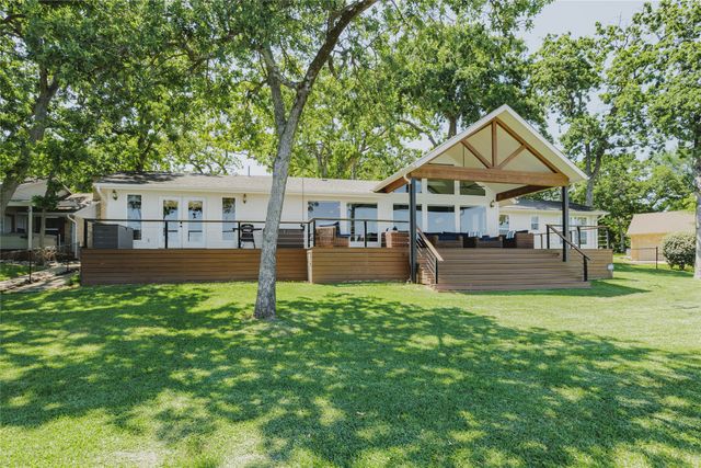 1716 Luau Court, Tool, TX 75143