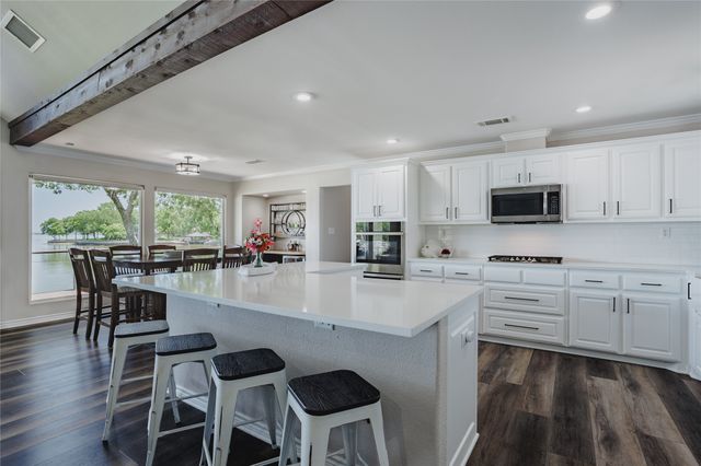 1716 Luau Court, Tool, TX 75143