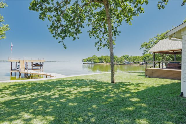 1716 Luau Court, Tool, TX 75143