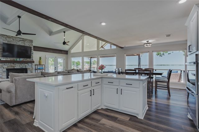 1716 Luau Court, Tool, TX 75143