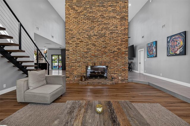 4000 NE 23rd Avenue, Lighthouse Point, FL 33064