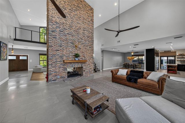 4000 NE 23rd Avenue, Lighthouse Point, FL 33064