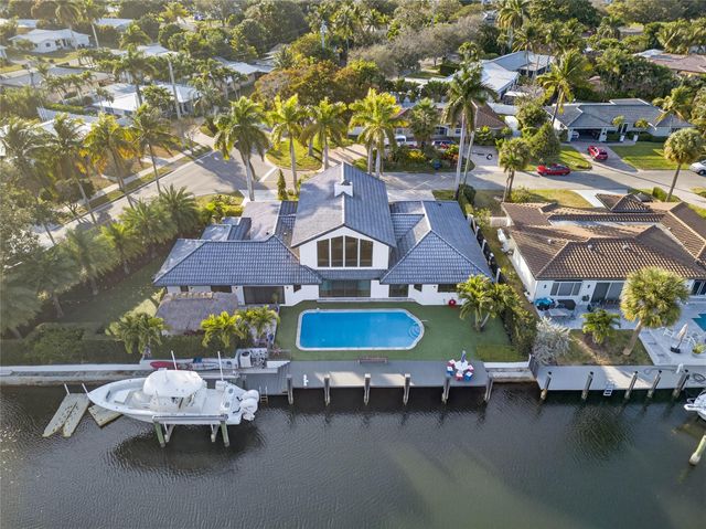 4000 NE 23rd Avenue, Lighthouse Point, FL 33064