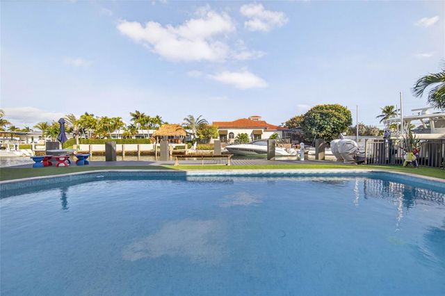 4000 NE 23rd Avenue, Lighthouse Point, FL 33064