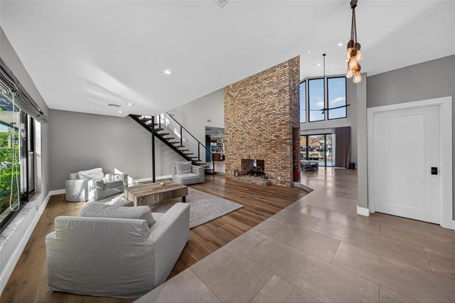 4000 NE 23rd Avenue, Lighthouse Point, FL 33064