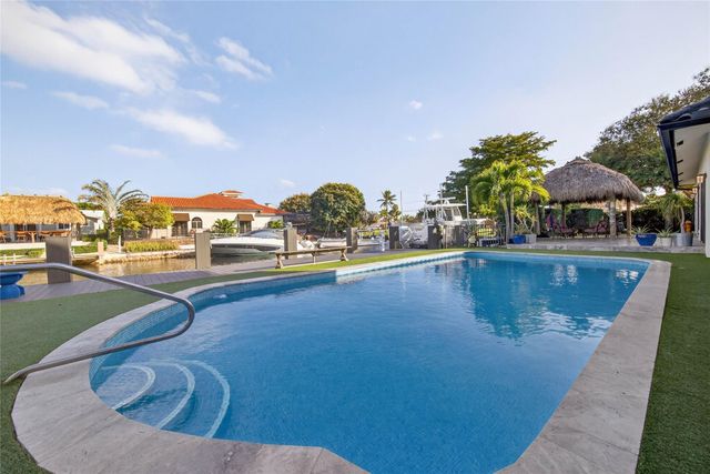 4000 NE 23rd Avenue, Lighthouse Point, FL 33064