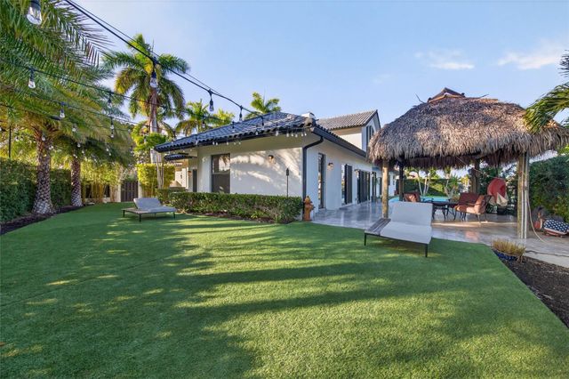 4000 NE 23rd Avenue, Lighthouse Point, FL 33064