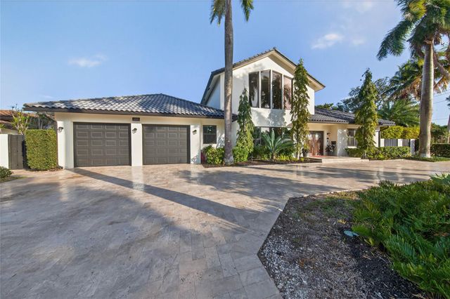 4000 NE 23rd Avenue, Lighthouse Point, FL 33064