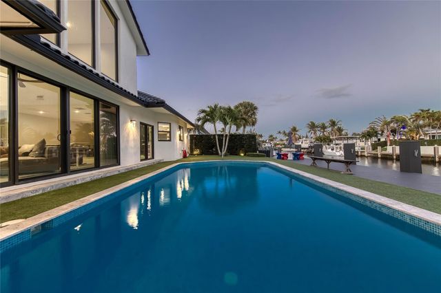 4000 NE 23rd Avenue, Lighthouse Point, FL 33064