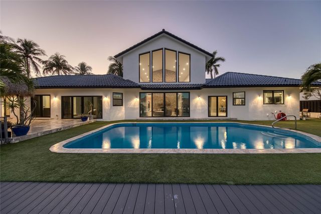 4000 NE 23rd Avenue, Lighthouse Point, FL 33064