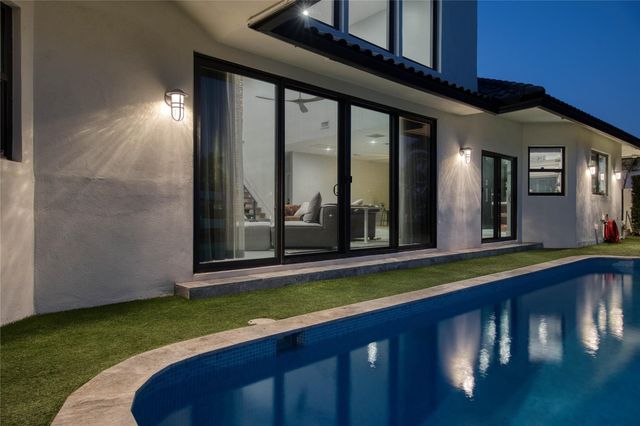 4000 NE 23rd Avenue, Lighthouse Point, FL 33064