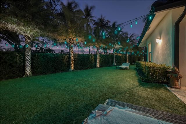 4000 NE 23rd Avenue, Lighthouse Point, FL 33064