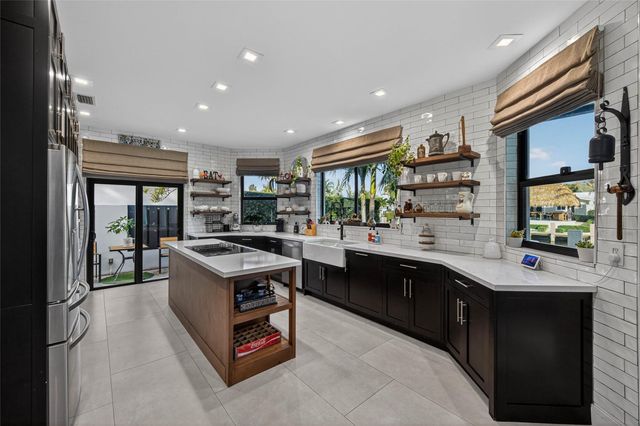 4000 NE 23rd Avenue, Lighthouse Point, FL 33064